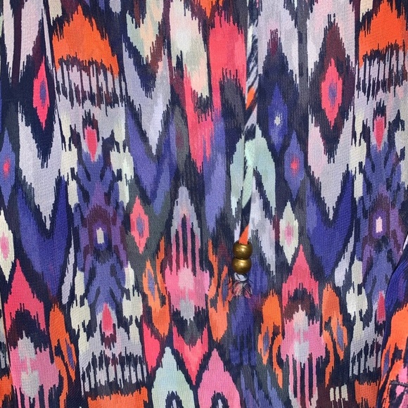 🌸GAP BLOUSE🌸 - Picture 4 of 6